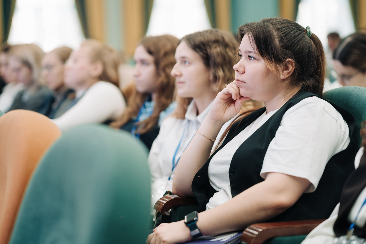 Новая тема ФПП: «Педагогическая этика и коммуникативная культура как составляющие профессионально-личностного самосовершенствования педагога»