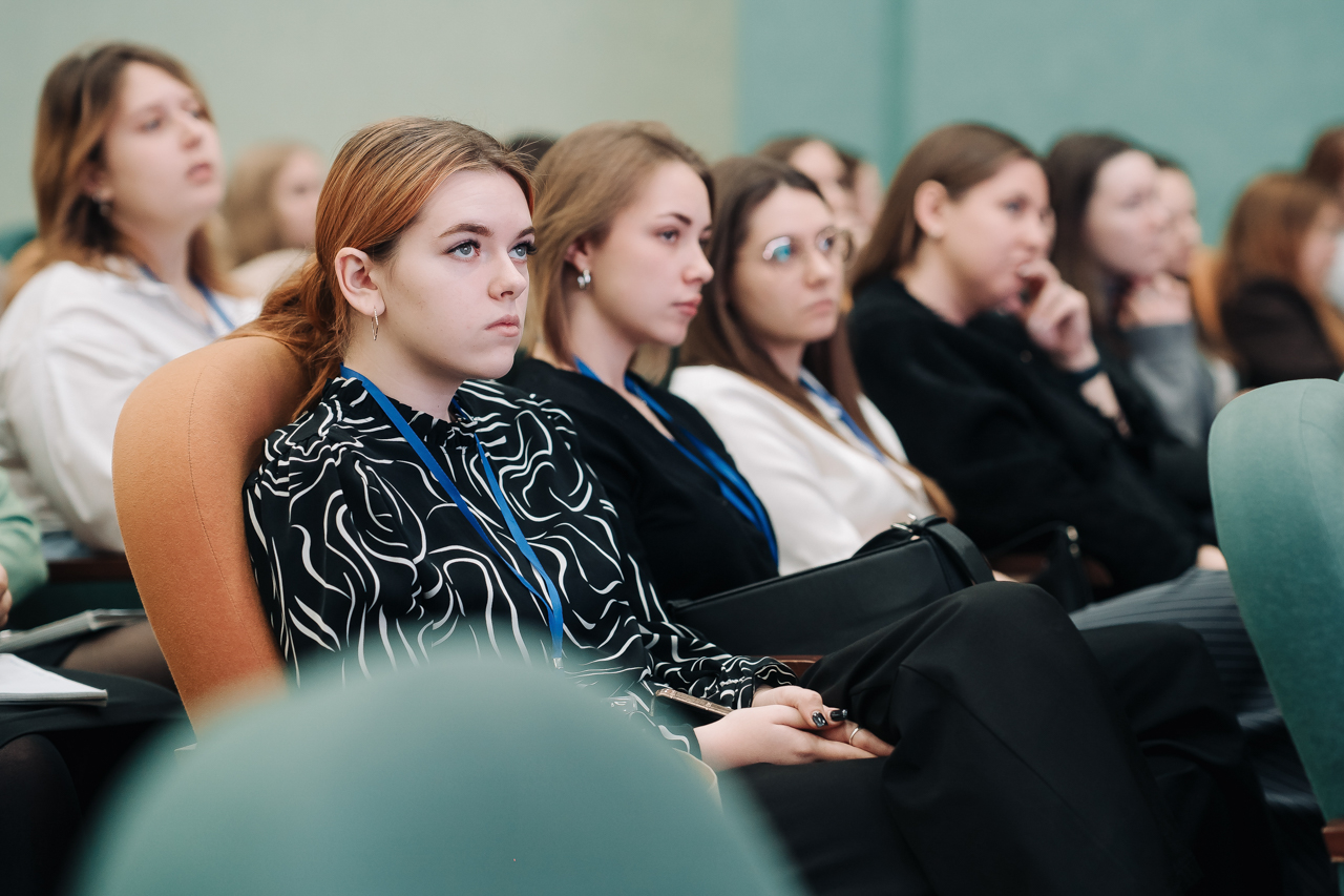 Новая тема ФПП: «Педагогическая этика и коммуникативная культура как составляющие профессионально-личностного самосовершенствования педагога»