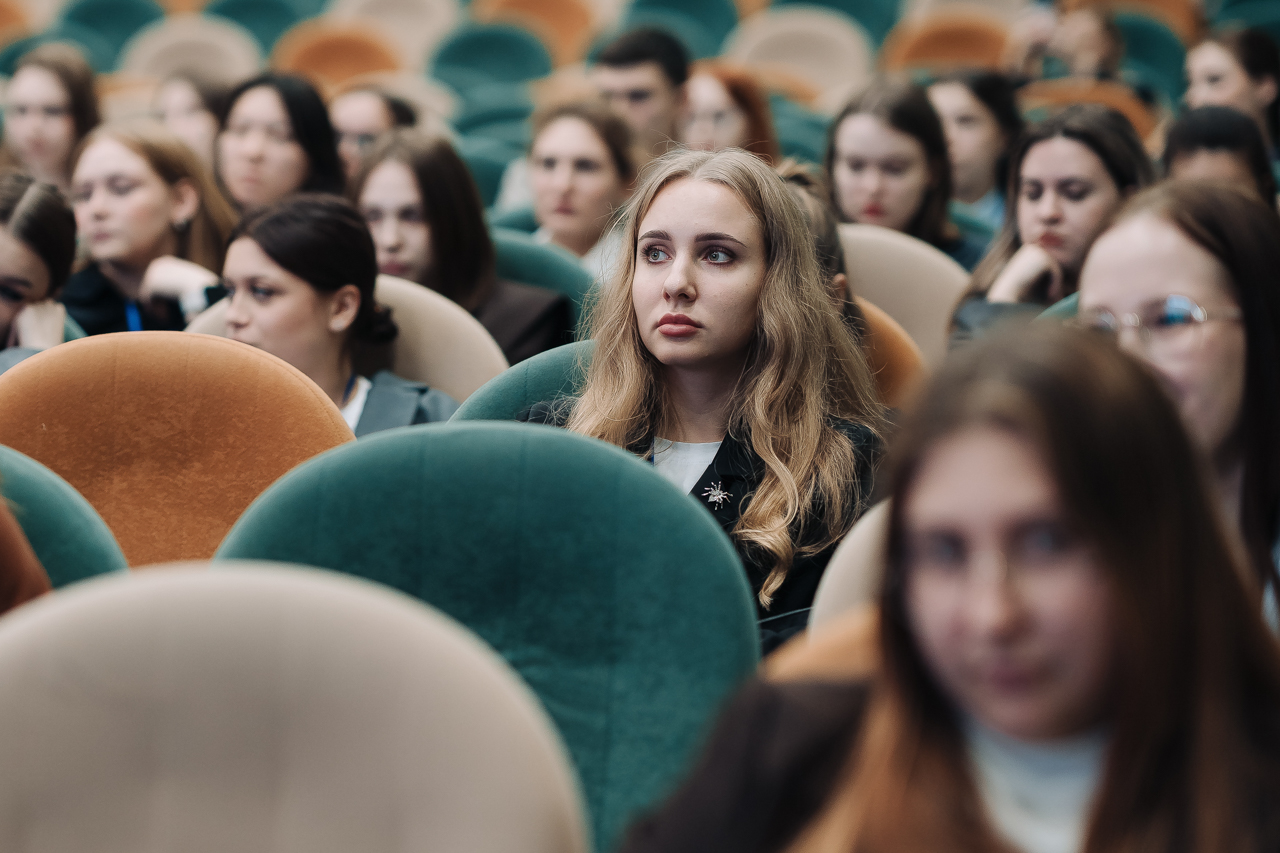 Новая тема ФПП: «Педагогическая этика и коммуникативная культура как составляющие профессионально-личностного самосовершенствования педагога»