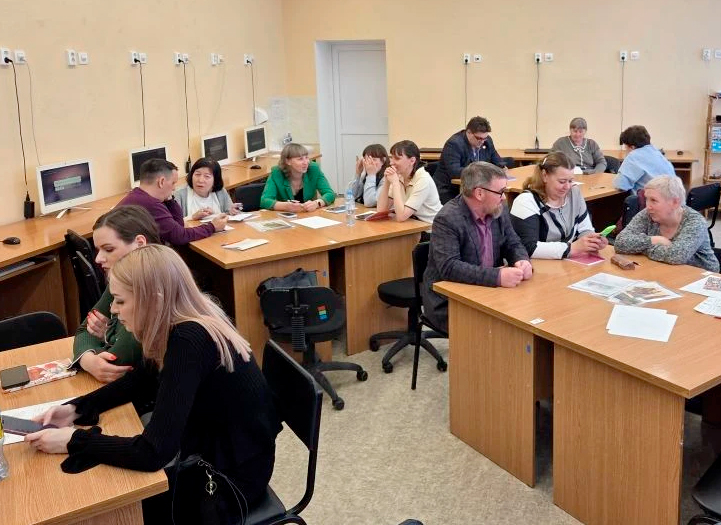 30–31 марта 2026 года на базе МАОУ СОШ №5 г. Ишима прошли курсы повышения квалификации "Преподавание истории в основной школе по единым учебникам"