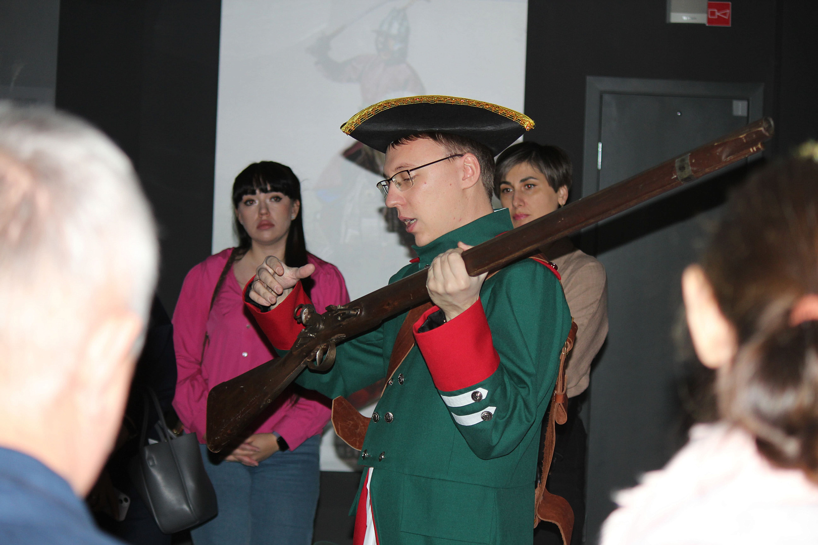 Стратегическую сессию межведомственного межмуниципального обмена опытом работы в сфере дополнительного образования провели в Историческом парке Тюмени