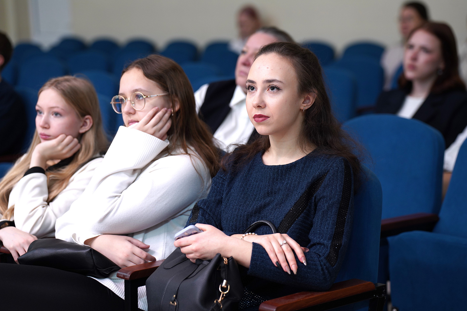 В Тюмени провели творческий фестиваль в честь 90-летия со дня рождения Николая Михайловича Рубцова